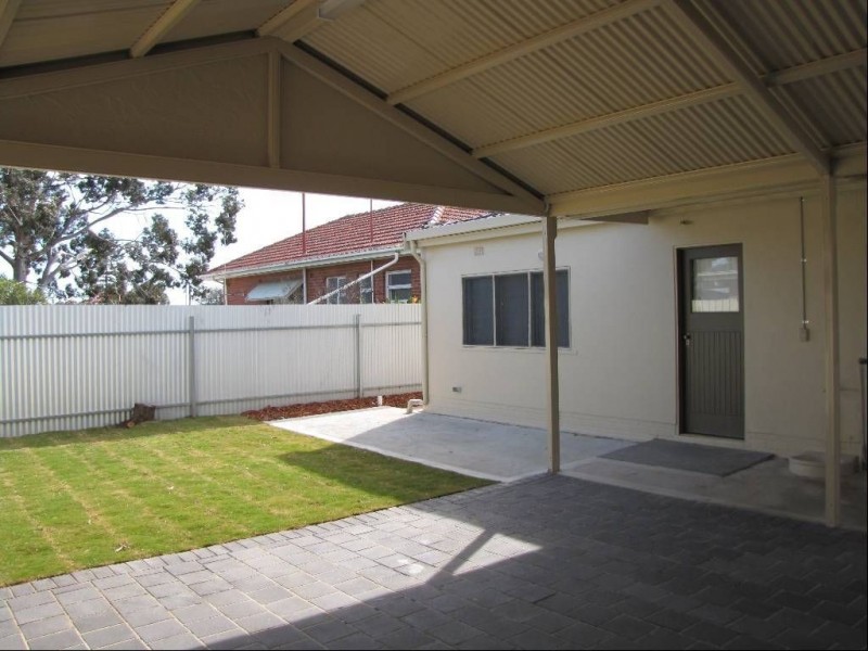 8 Stevens Street, Seaton SA 5023