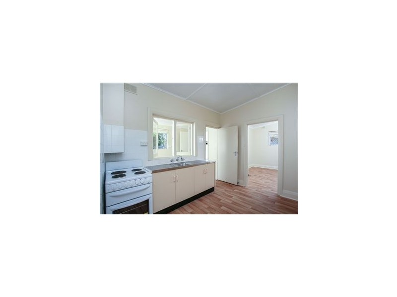 15 Price Ave, Pennington SA 5013