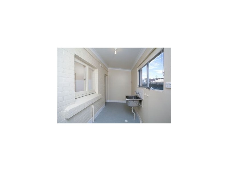 15 Price Ave, Pennington SA 5013