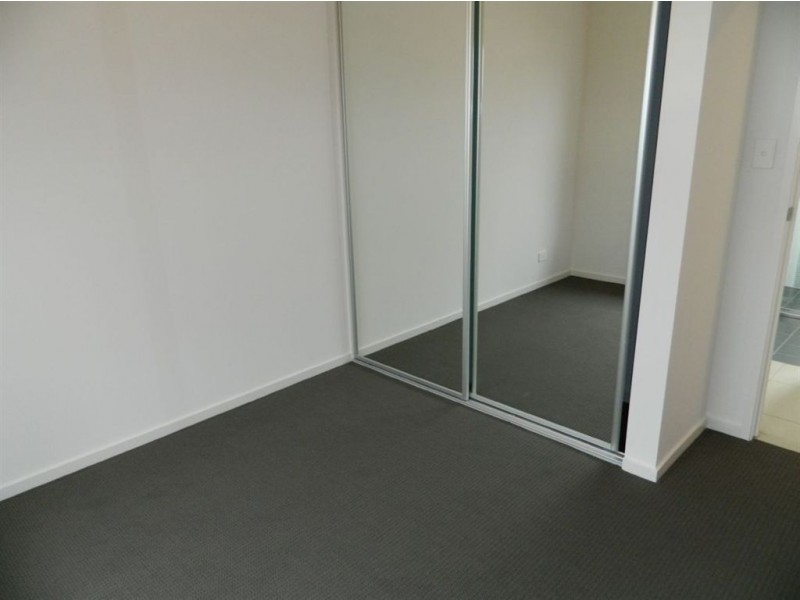 10 Gladstone Road, Mansfield Park SA 5012