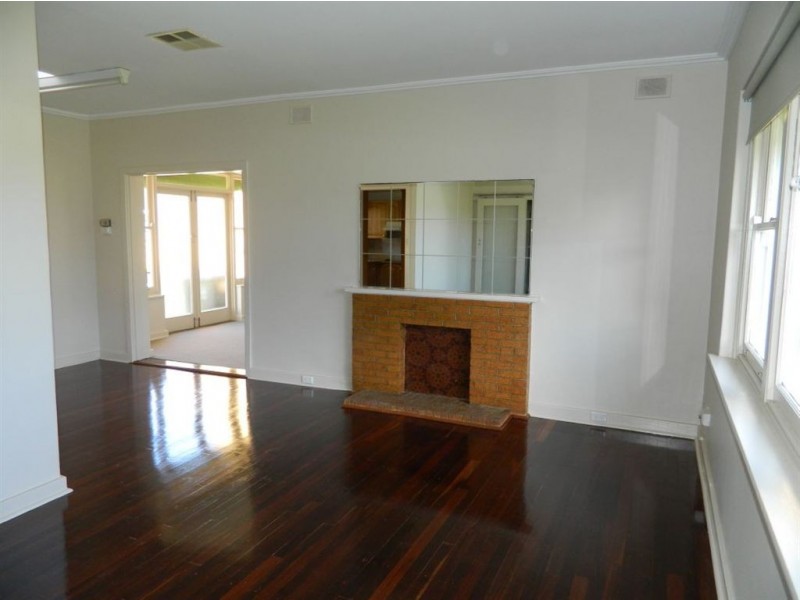 13 Drummond Avenue, Findon SA 5023