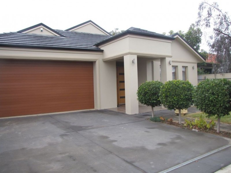 12 Tenth Avenue, Woodville North SA 5012