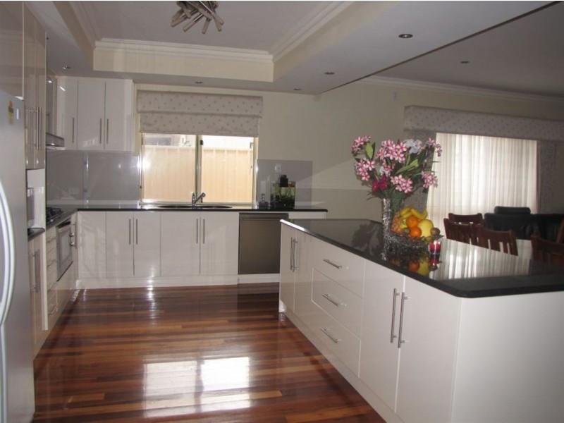 12 Tenth Avenue, Woodville North SA 5012