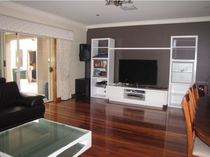 12 Tenth Avenue, Woodville North SA 5012