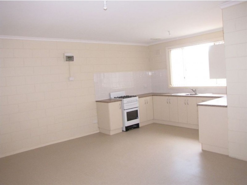 8 Haven Road, Mansfield Park SA 5012