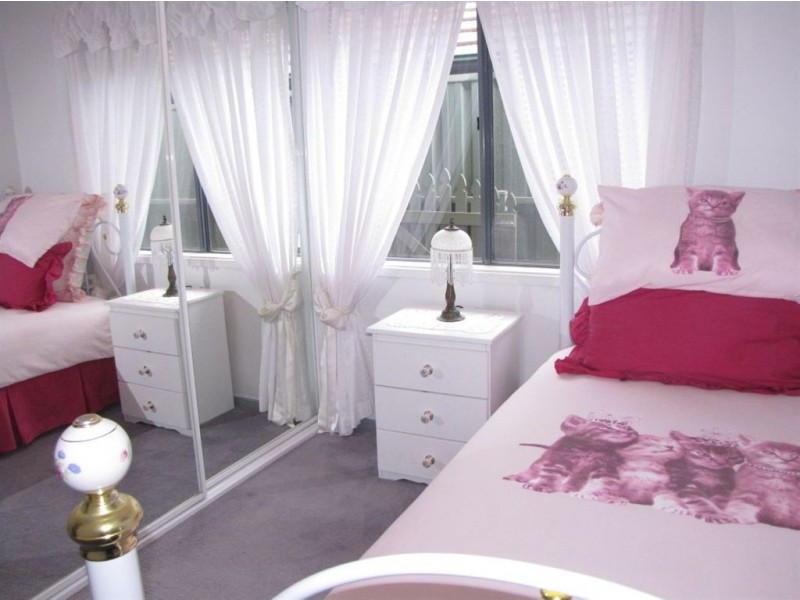 8 Chesterfield Walk, Hillbank SA 5112