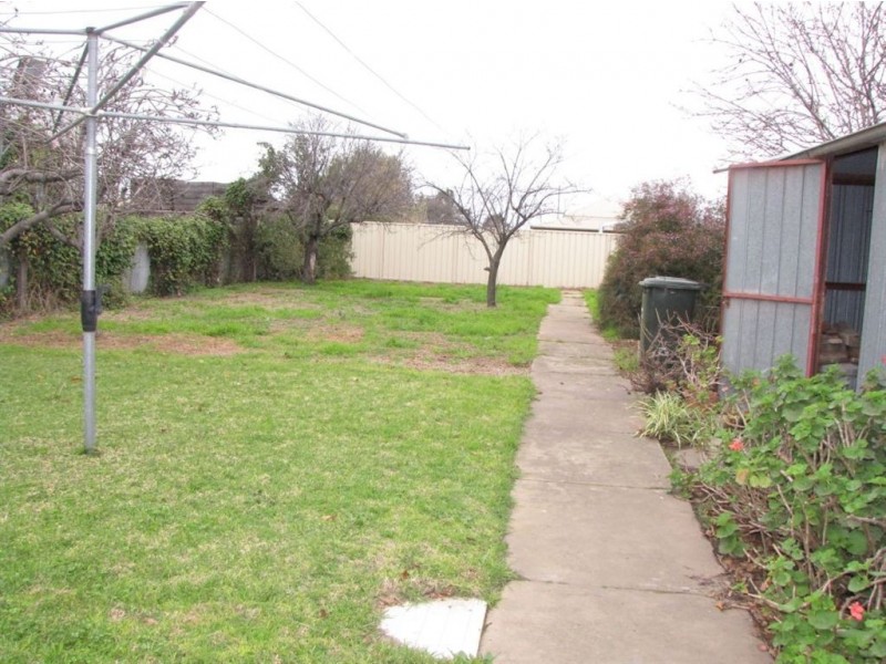 19 Milburn street, Ottoway SA 5013