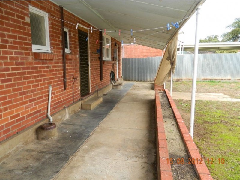 28 Poole Ave, Woodville South SA 5011