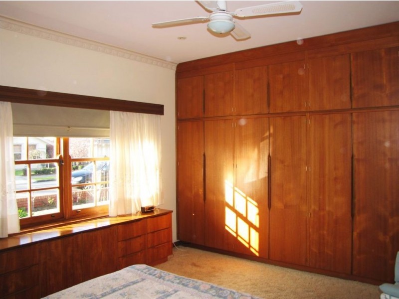 24 Stanley Street, Glengowrie SA 5044