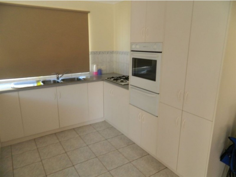 11 Claxton Way, Burton SA 5110