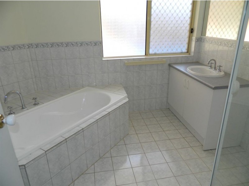 11 Claxton Way, Burton SA 5110