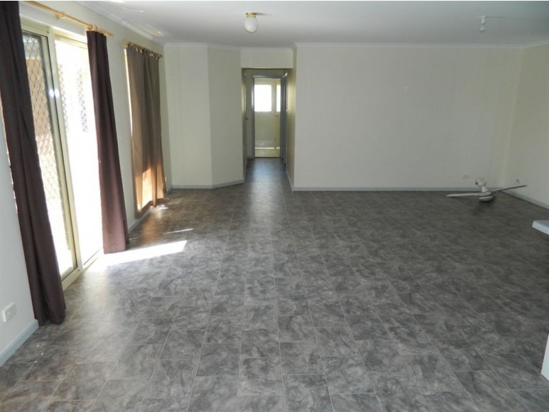 11 Claxton Way, Burton SA 5110