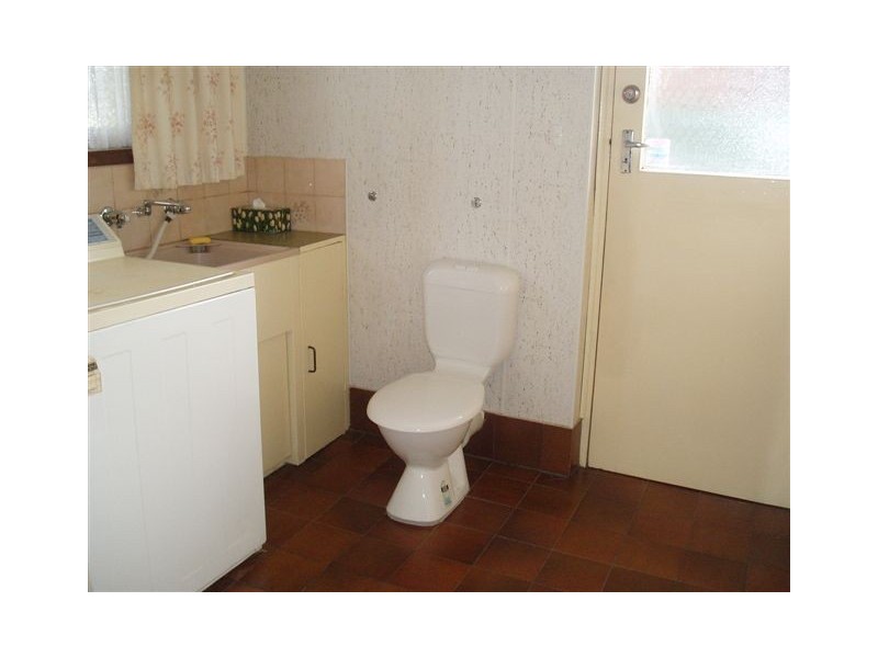 317 Wright Road, Valley View SA 5093