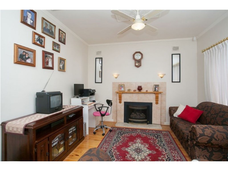 27 Russ Avenue, Seaton SA 5023