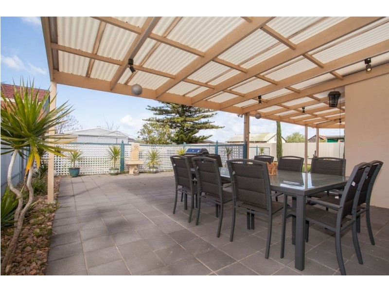 27 Russ Avenue, Seaton SA 5023