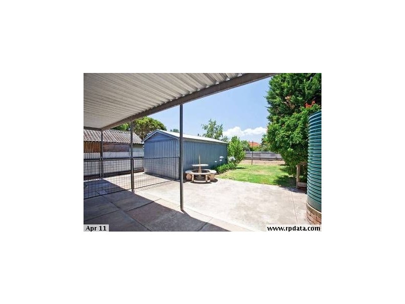 24 Tulloch Ave, Pennington SA 5013