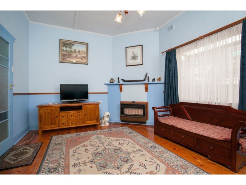 28 Olveston Avenue, Beverley SA 5009