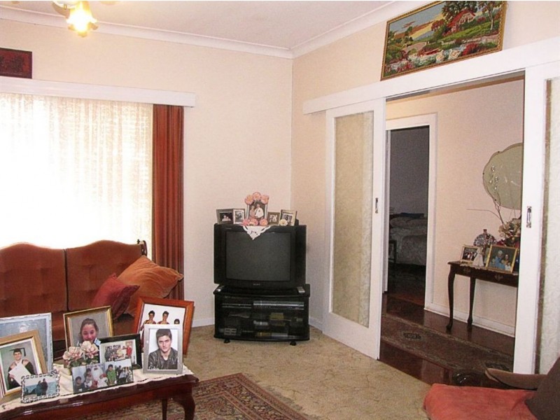 7 Second Avenue, Woodville Gardens SA 5012