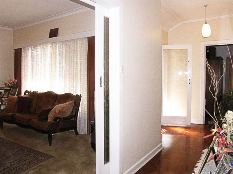 7 Second Avenue, Woodville Gardens SA 5012