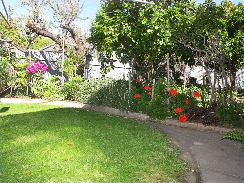 7 Second Avenue, Woodville Gardens SA 5012