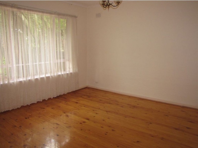 6 River Drive, Para Hills SA 5096