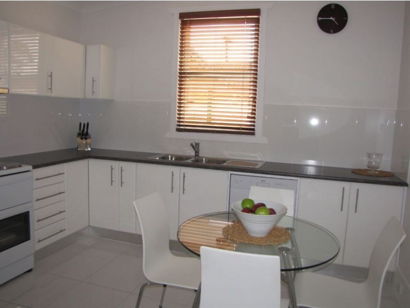 11 Spring Street, Beverley SA 5009