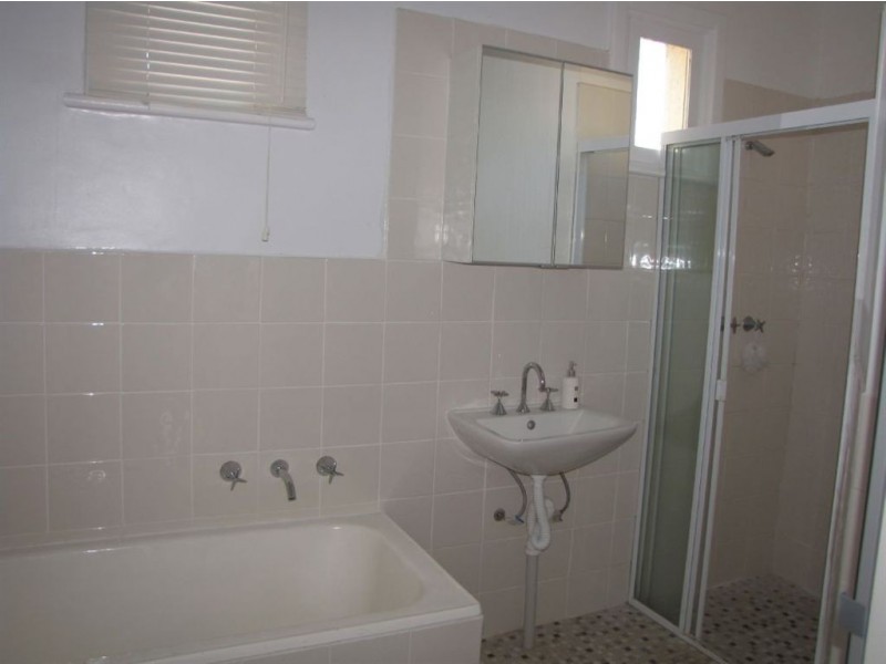 11 Spring Street, Beverley SA 5009