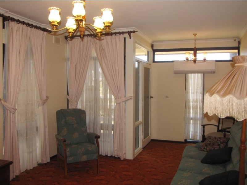 12 Findon Avenue, Seaton SA 5023