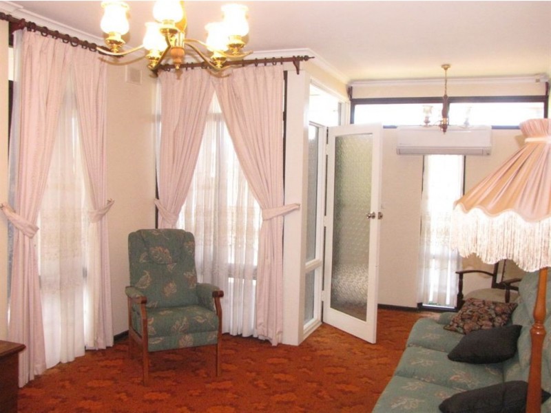 12 Findon Avenue, Seaton SA 5023