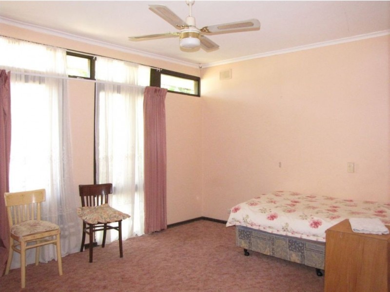 12 Findon Avenue, Seaton SA 5023