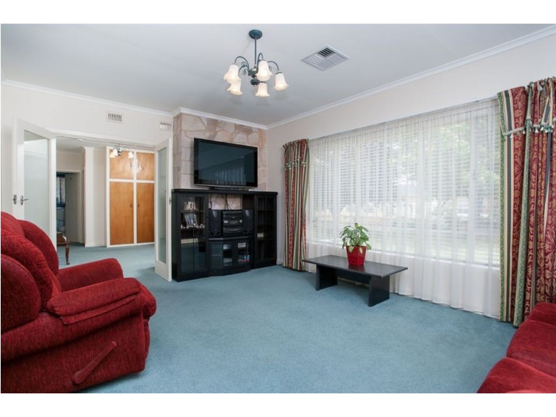 33 Tyrie Avenue, Findon SA 5023