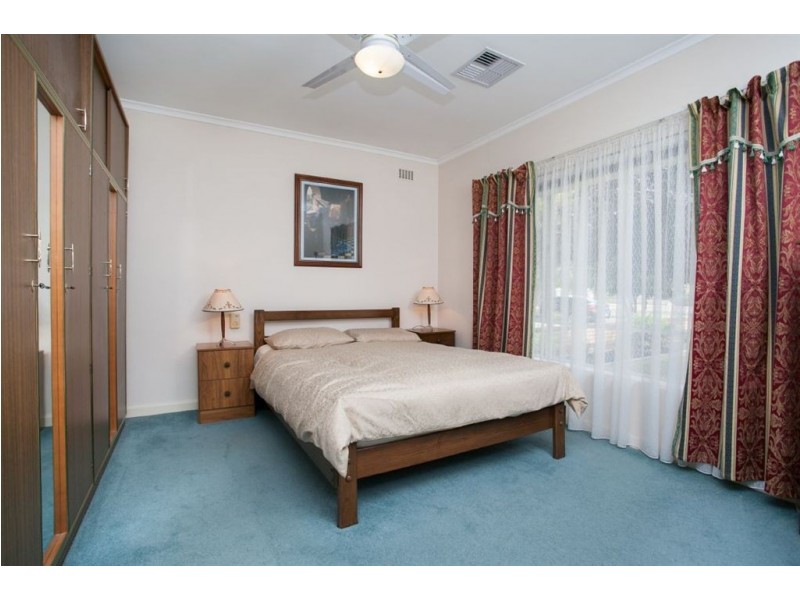 33 Tyrie Avenue, Findon SA 5023