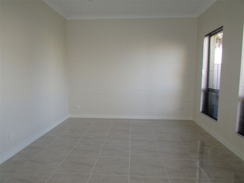 61 Green Ave, Seaton SA 5023
