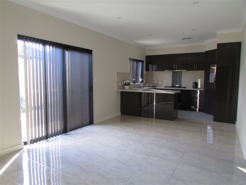 61 Green Ave, Seaton SA 5023