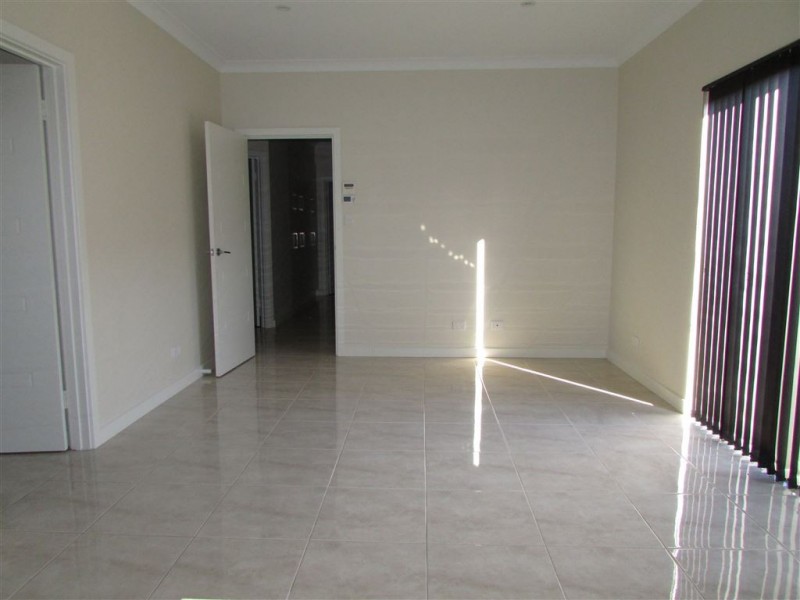 61 Green Ave, Seaton SA 5023