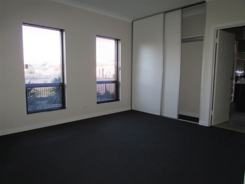 61 Green Ave, Seaton SA 5023