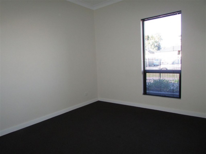 61 Green Ave, Seaton SA 5023