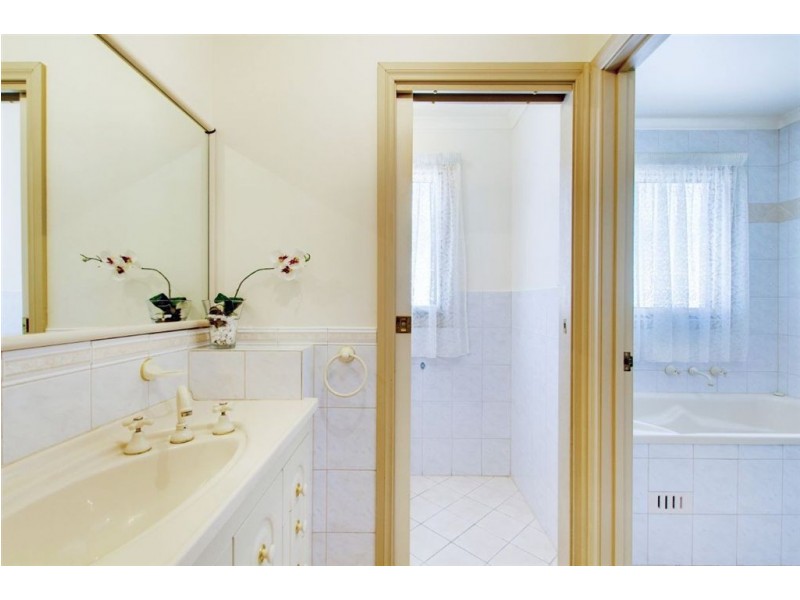 17A Gulf Point Drive, North Haven SA 5018