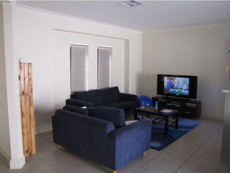 4/31-33 Raymond Avenue, Seaton SA 5023