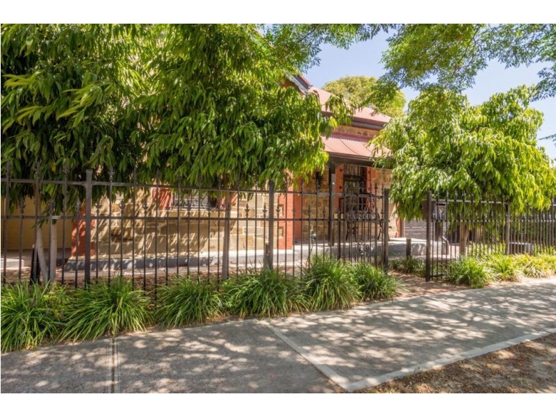 32 Hughes Street, Birkenhead SA 5015