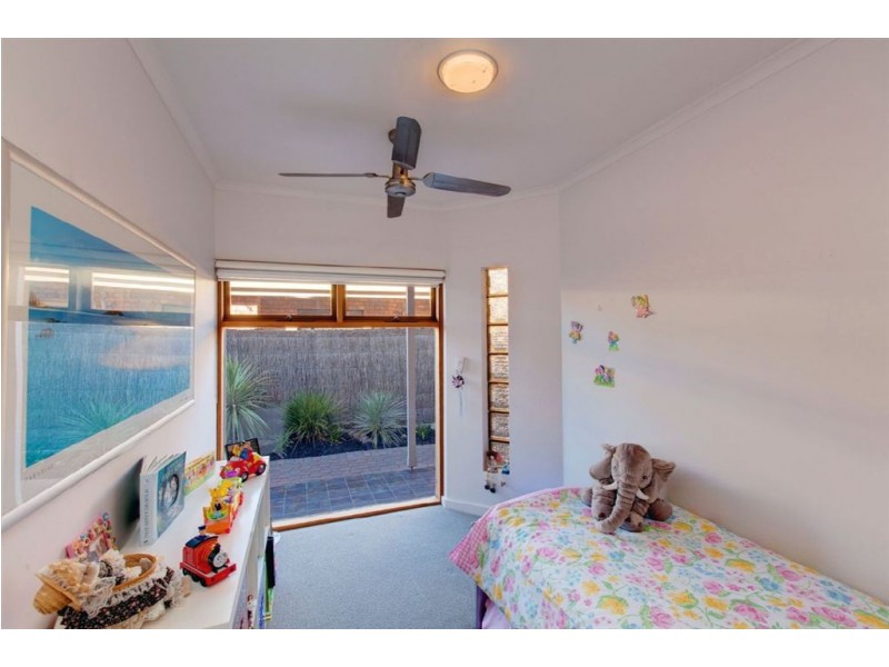 10 Capri Close, West Lakes SA 5021