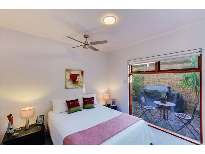 10 Capri Close, West Lakes SA 5021