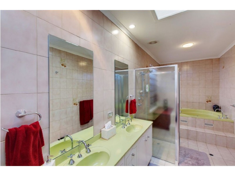 10 Capri Close, West Lakes SA 5021