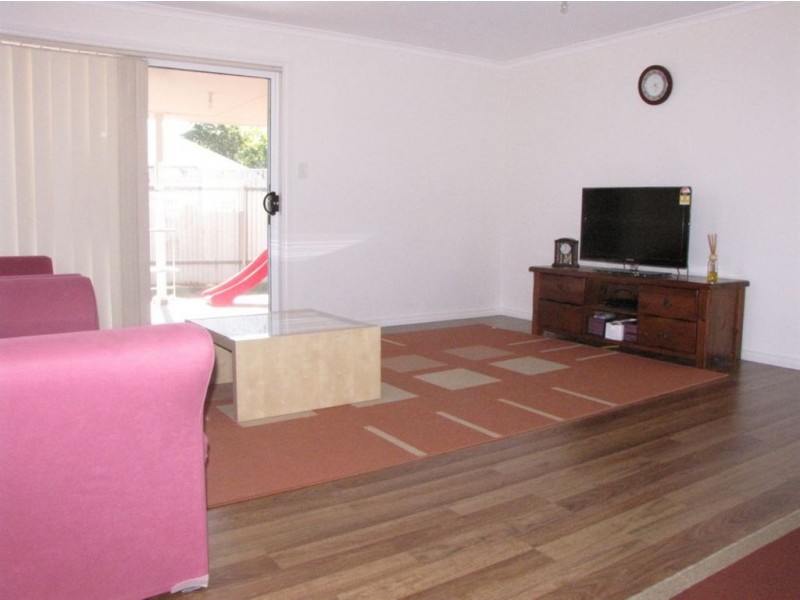 23 Gladstone Crescent, Mansfield Park SA 5012