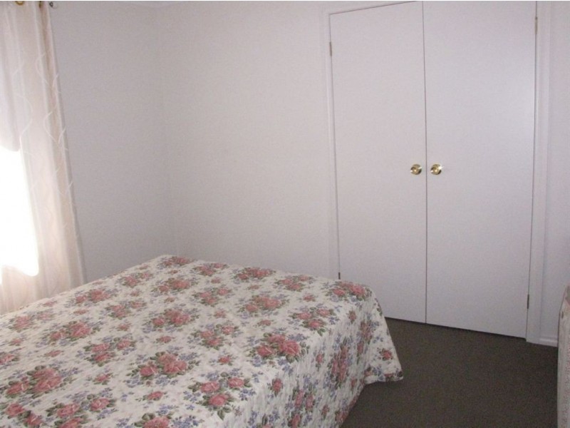 23 Gladstone Crescent, Mansfield Park SA 5012