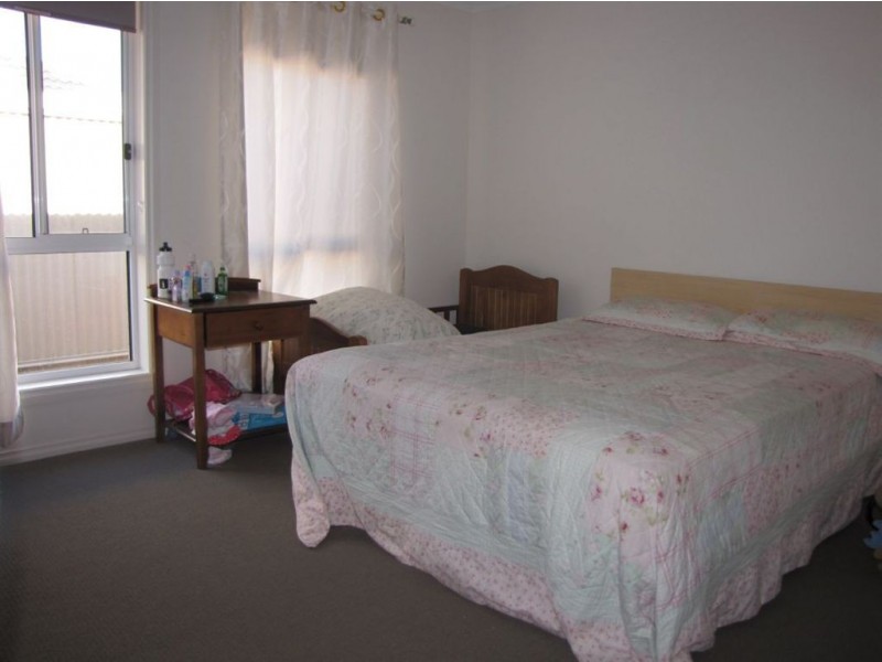 23 Gladstone Crescent, Mansfield Park SA 5012