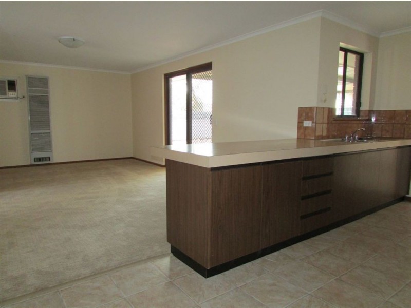 7 Jurs Avenue, North Haven SA 5018