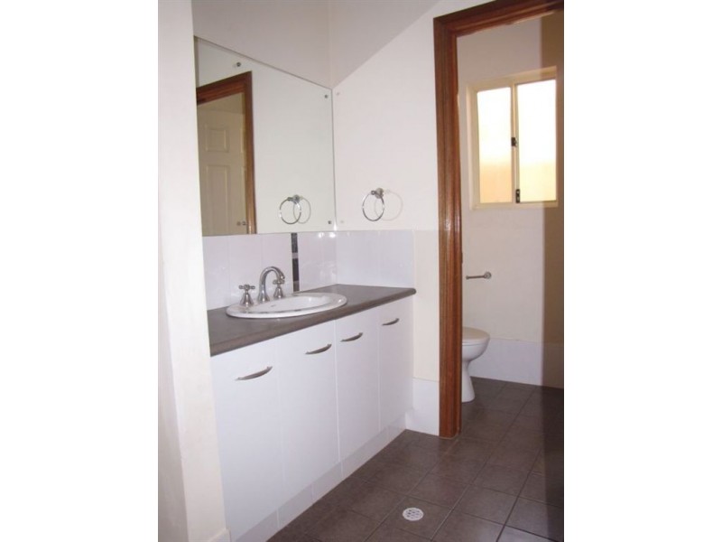 2a Tenth Avenue, Woodville North SA 5012