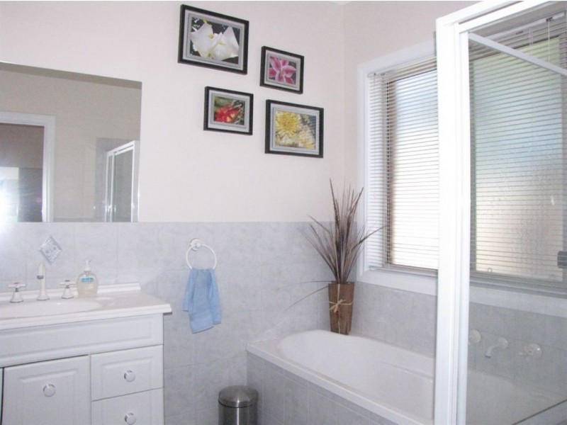 6 Pioneer Street, Seaton SA 5023