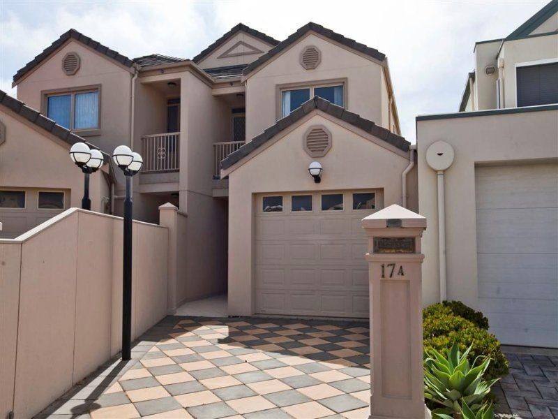 17A Gulf Point Drive, North Haven SA 5018